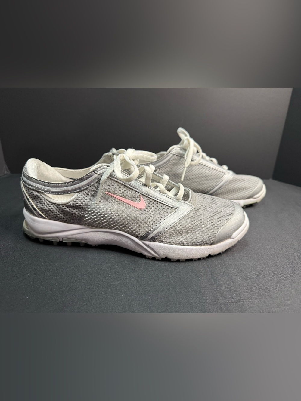 Nike Ladies Golf Athletic Soft Spike Mesh Shoes Grey Silver White Pink 8